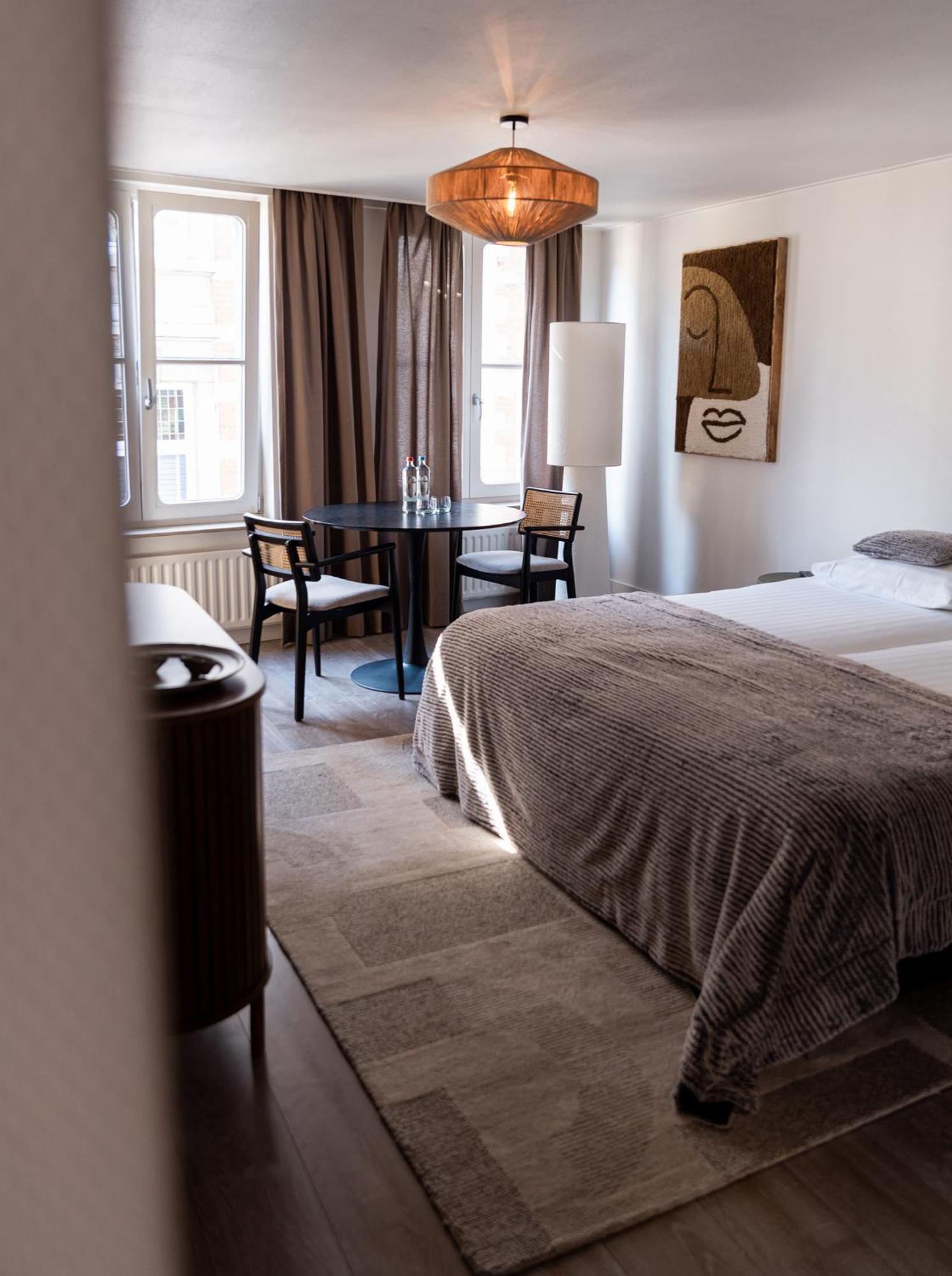 Le Virage Bistro En Hotel Маастрихт Экстерьер фото